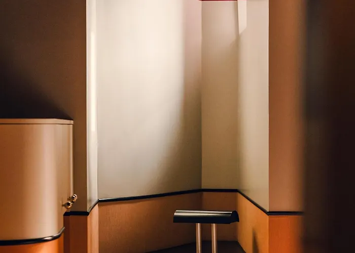Hotel The Companion