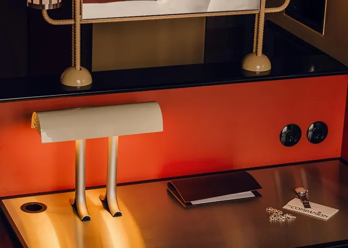 Hotel The Companion