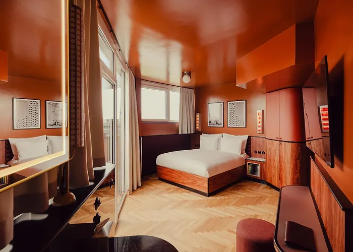 The Companion Hotel 4*