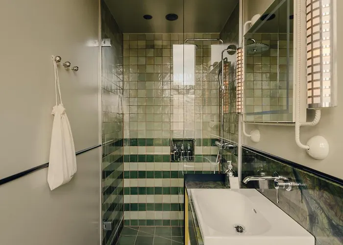 The Companion Hotel 4*