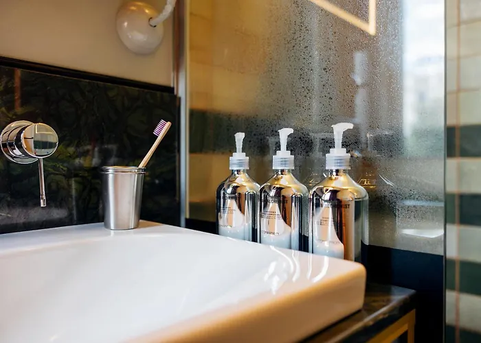 Hotel The Companion 4*